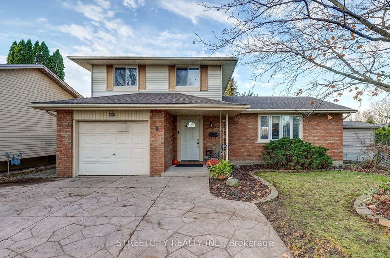 home for sale on 4 Concord Crescent