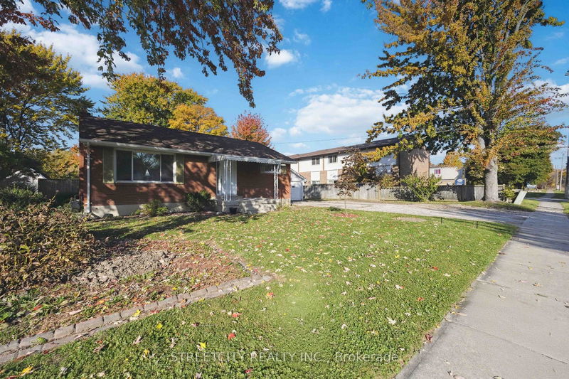 home for sale on 359 Murray Street