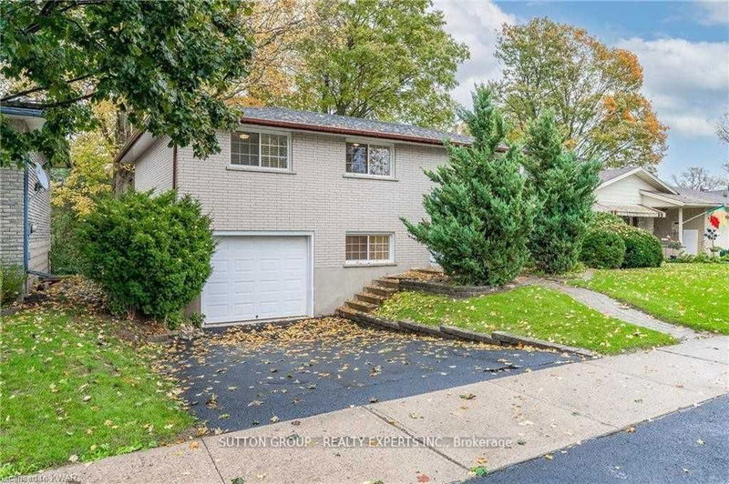 home for lease on Upper-604 Glen Forrest Boulevard