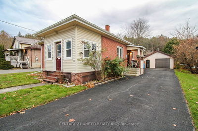 257 Carlisle Ave, Peterborough - Ashburnham image-0-2