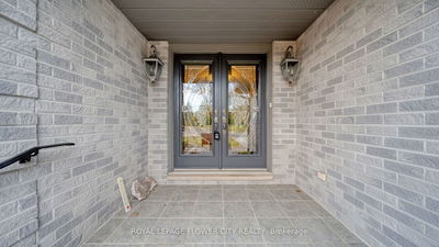 15 Bayside Crt, London - East A image-0-1