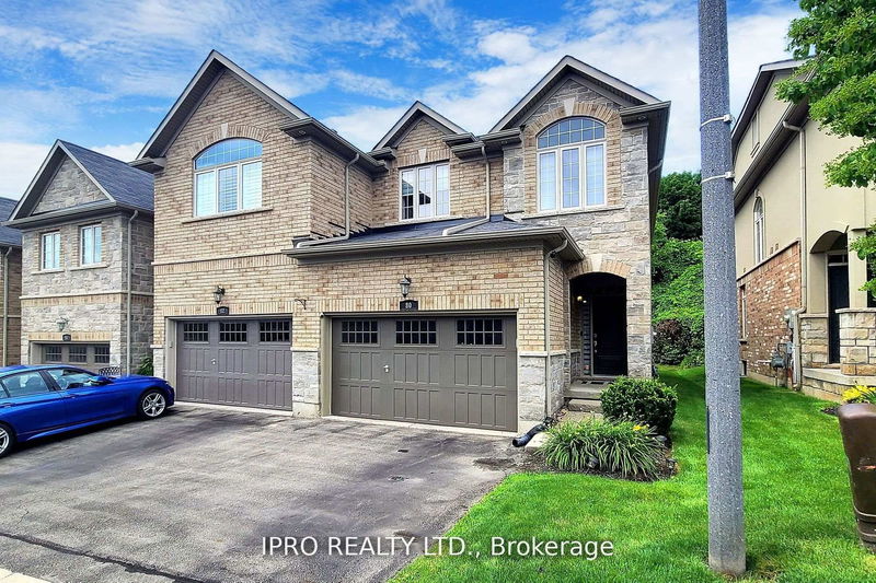 home for sale on 80 Oakhaven Place