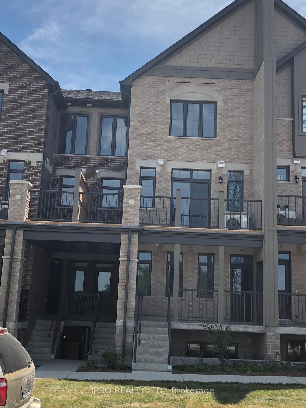 Townhouse for lease at 104-333 Gosling Gdns, Guelph, Clairfields, N1L 0K4 - MLS: X10433406