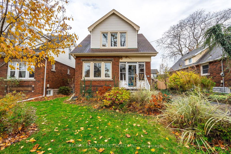 home for sale on 53 Tuxedo Avenue S