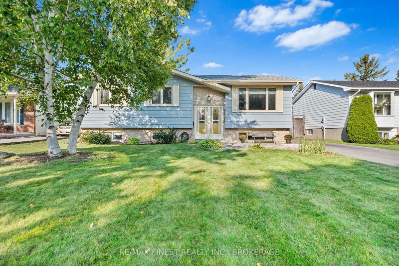 home for sale on 825 Allum Avenue
