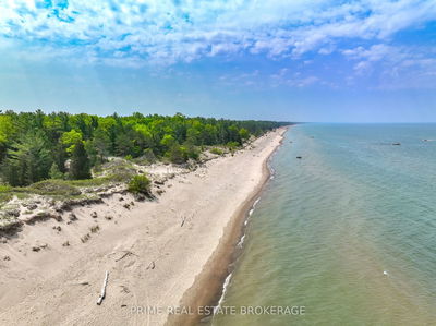 9919 Pinery Lane, Lambton Shores - Grand Bend image-0-3