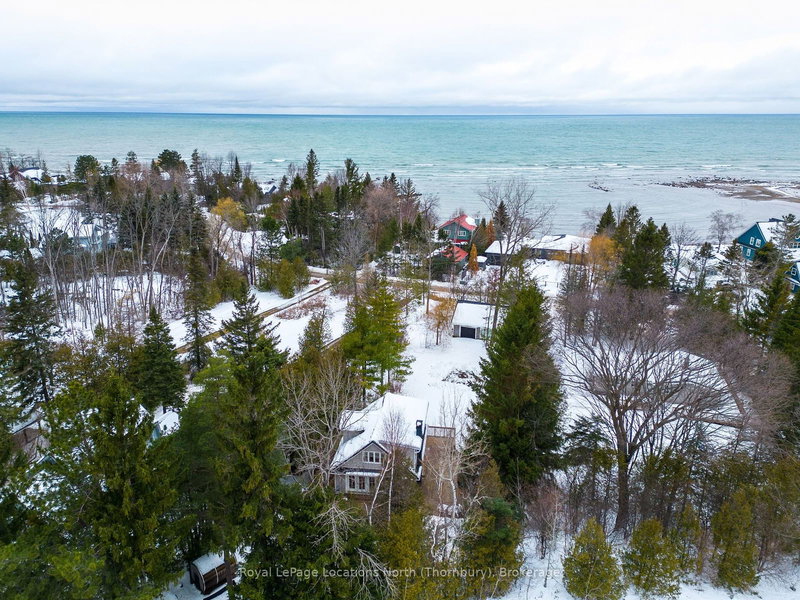 128 TESKEY Dr, Blue Mountains, N0H 1J0 | Image 2