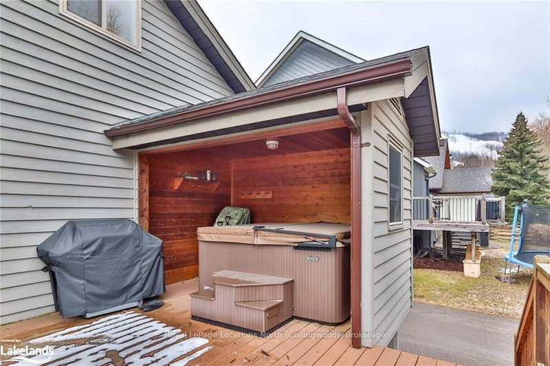 115 PIONEER Lane, Blue Mountains, L9Y 0M6 | Image 3