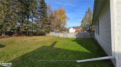 155 HUSTON ST St, Burk's Falls -  image-0-4