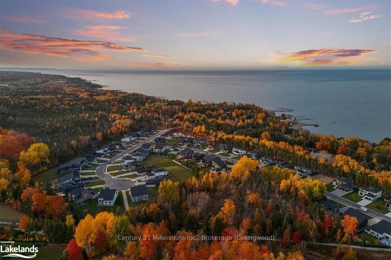 102 GOLDIE Crt, Blue Mountains, N0H 1J0 | Image 2