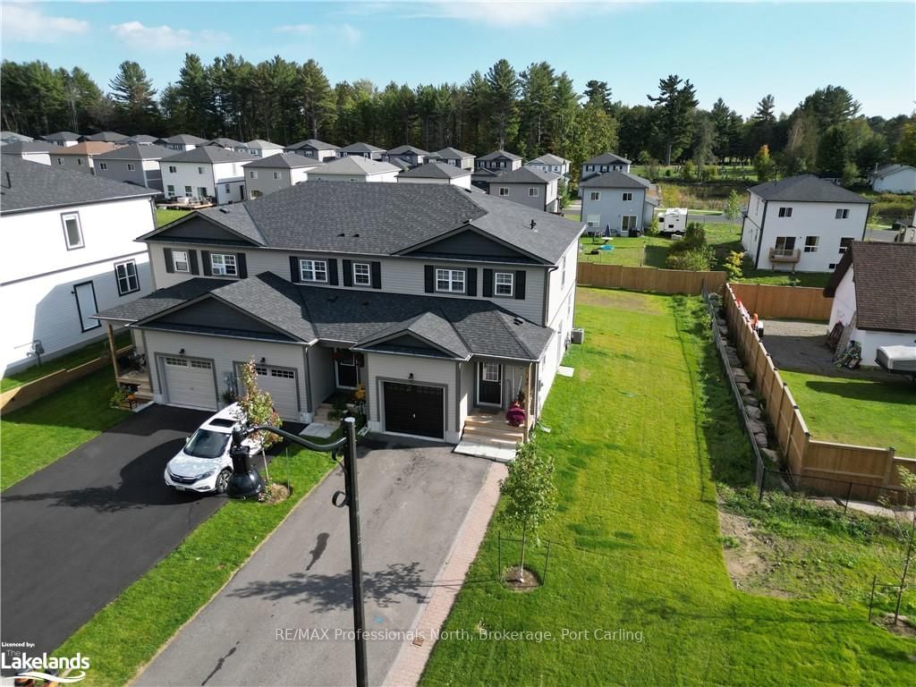 Townhouse for sale at 40 NICOLE PARK COURT, Bracebridge, Macaulay, P1L 0C8 - MLS: X10438705