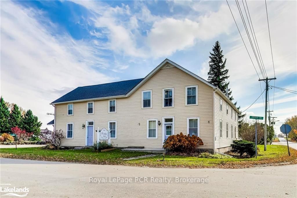 Building in 726004 22B Sideroad