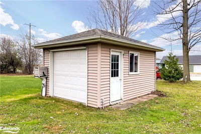 57 FAIRWAY Ave, Meaford - Meaford image-0-2