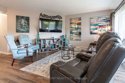 Unit 103 — 105 Conroy Cres, Guelph - College image-0-2