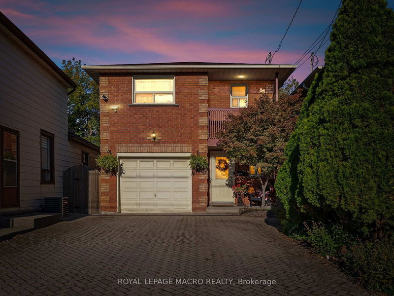 home for sale on 219 Bay Street N