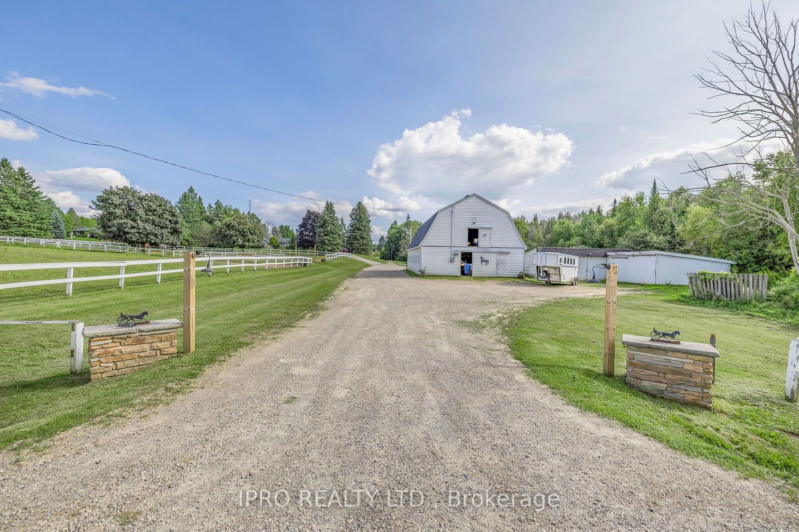 Detached House sold at 246044 County Rd 16 Road, Mono, Rural Mono, L9W 6K2 - MLS: X10440902