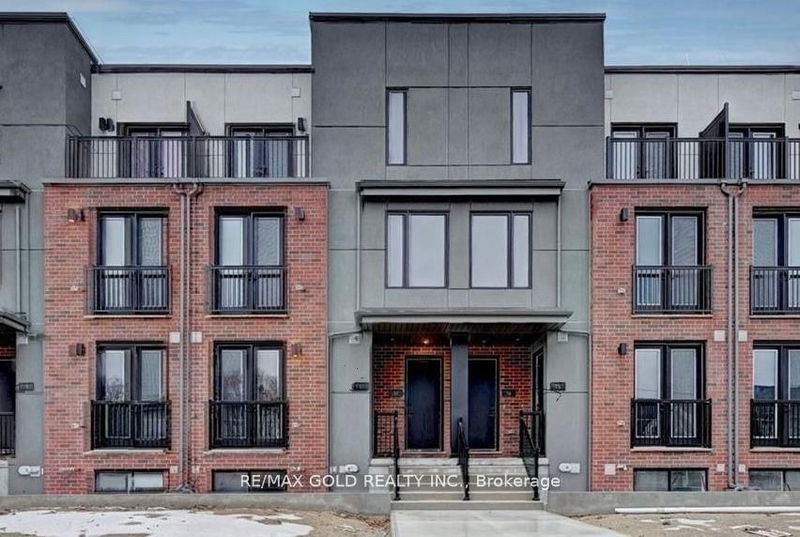 home for lease on 34-99 Roger Street