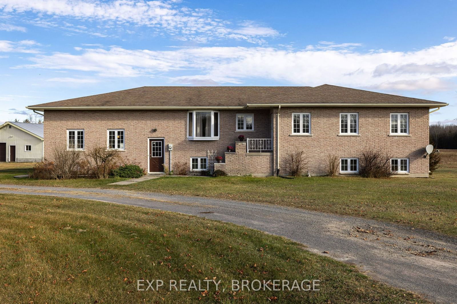 Detached House sold at 3460 Shannonville Road, Tyendinaga, K0K 2Y0 - MLS: X10441250