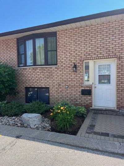 Unit 25 — 115 Mary St, Kawartha Lakes - Lindsay