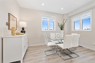 Unit 52 — 590 North Service Road — photo 4