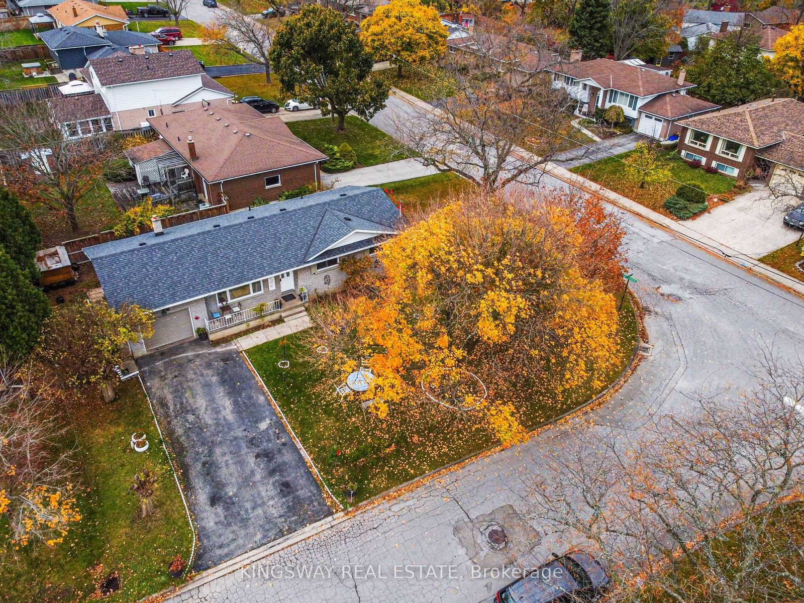 Building at 4187 HIGHLAND PARK Drive, Lincoln, 982 - Beamsville