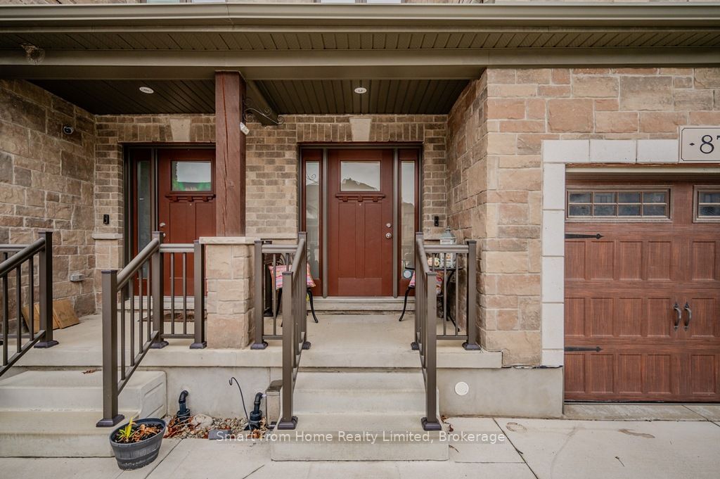 Townhouse sold at 87 Hollybrook Trail, Kitchener, N2R 0M7 - MLS: X10441896