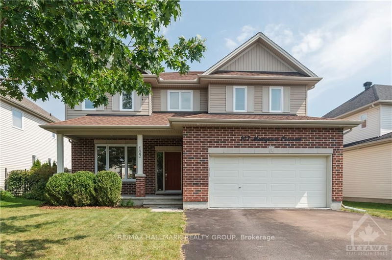 home for sale on 107 MANGROVE Crescent