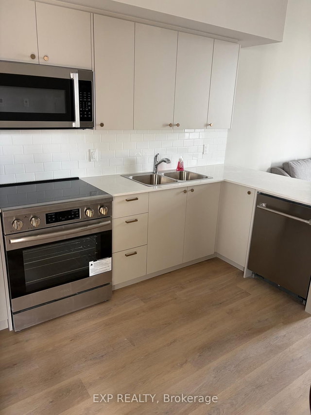 309 - 100 PINEHILL Road