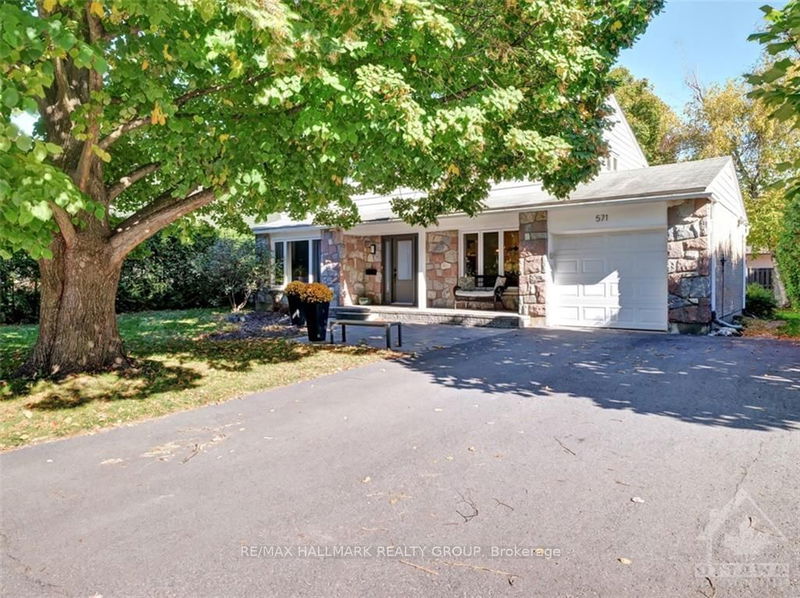 home for sale on 571 DUFF Crescent