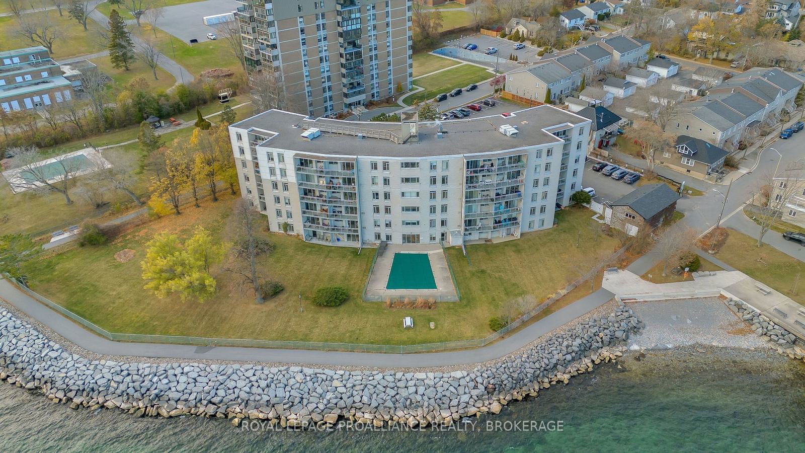 Condo sold at 604-1 Mowat Avenue, Kingston, Central City West, K7M 1J8 - MLS: X10442880