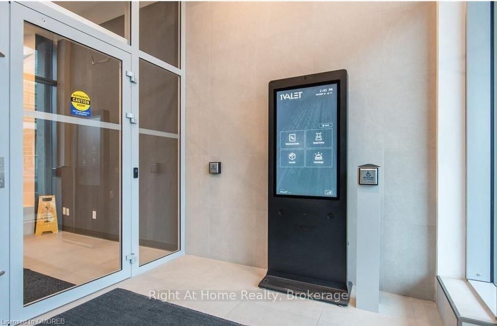 60 FREDERICK Street, Unit 2013 - Photo 14