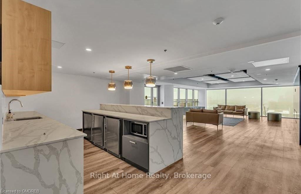 60 FREDERICK Street, Unit 2013 - Photo 18