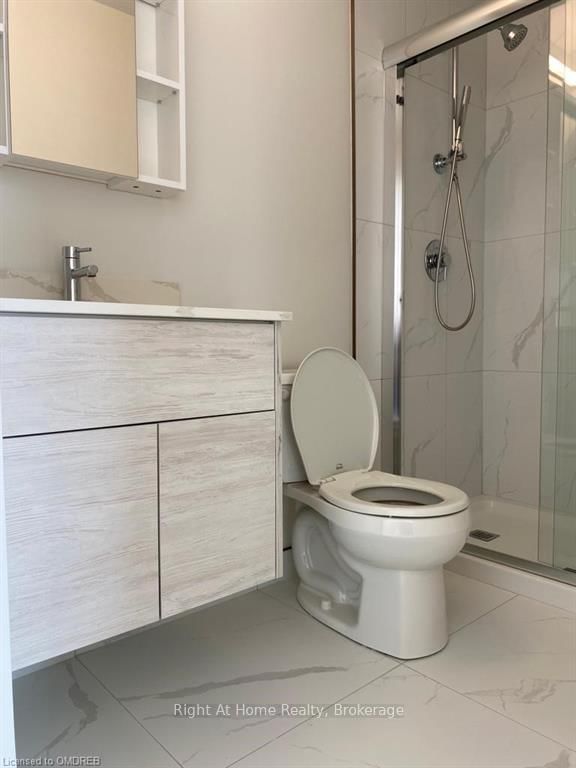 60 FREDERICK Street, Unit 2013 - Photo 8