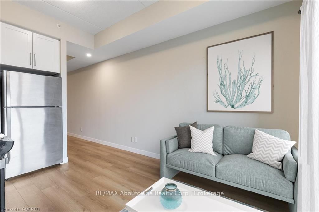 15 QUEEN Street S, Unit 2204 - Photo 6