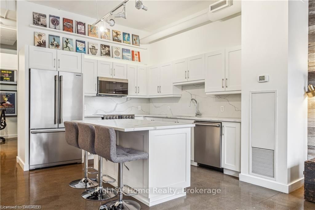 66 BAY Street S, Unit 308 - Photo 12