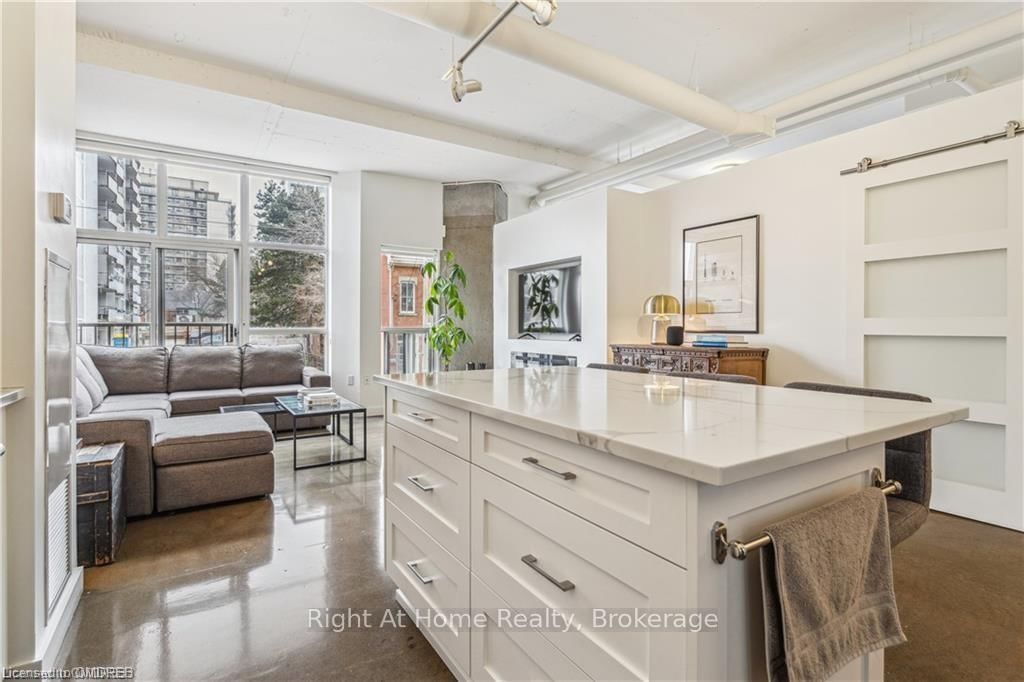 66 BAY Street S, Unit 308 - Photo 16