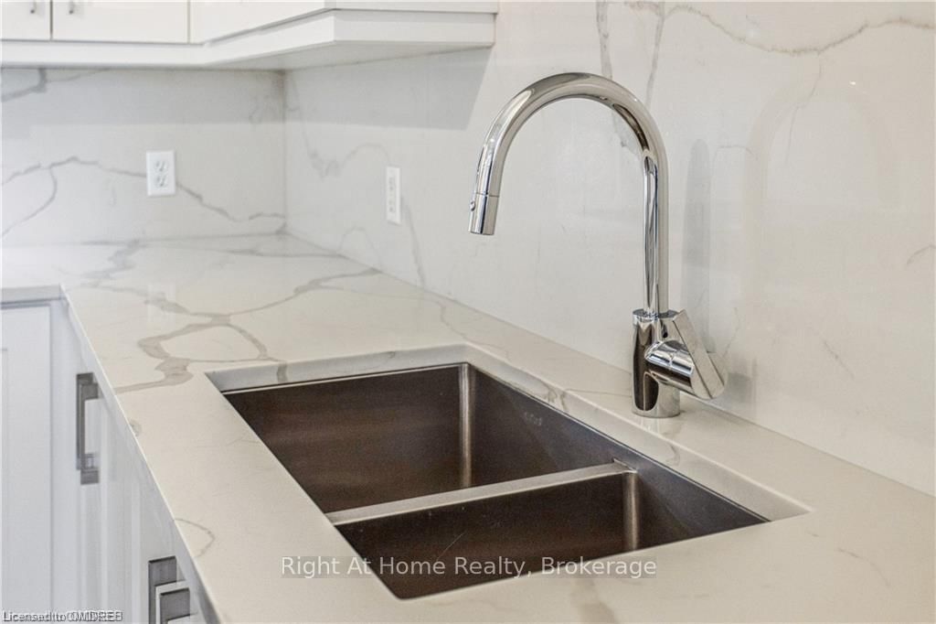 66 BAY Street S, Unit 308 - Photo 17