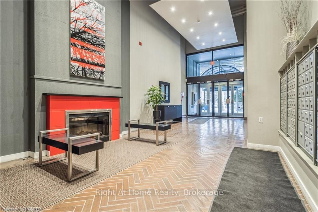 66 BAY Street S, Unit 308 - Photo 40