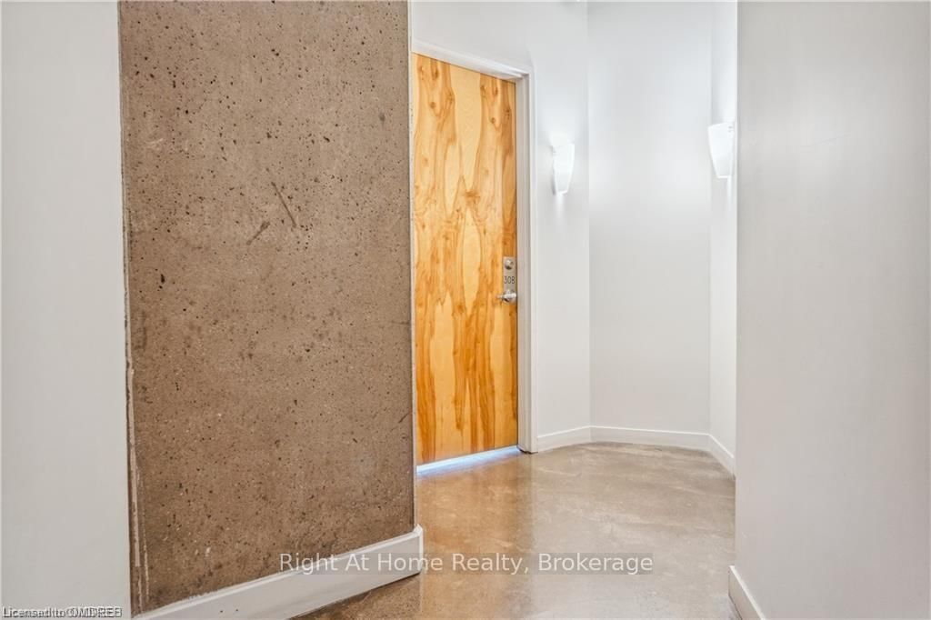 66 BAY Street S, Unit 308 - Photo 41