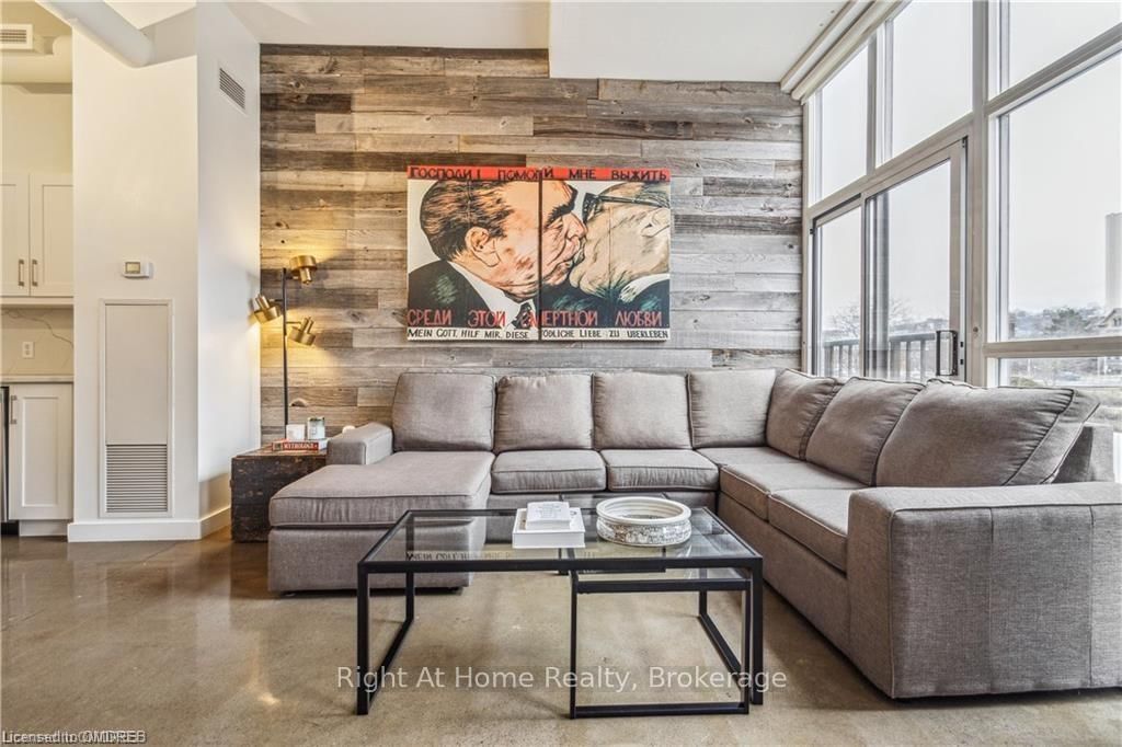 66 BAY Street S, Unit 308 - Photo 6