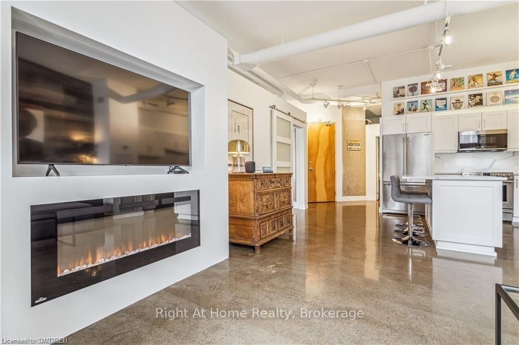 66 BAY Street S, Unit 308 - Photo 8