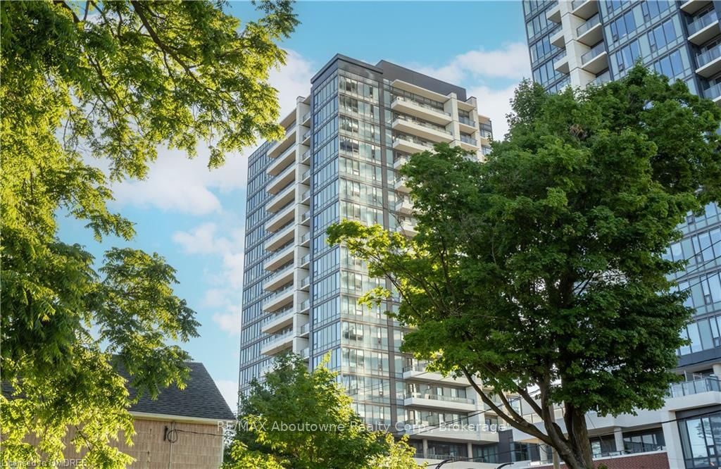 5 WELLINGTON Street S, Unit 1407 - Photo 13