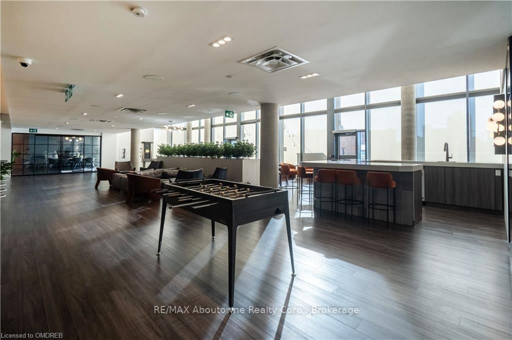 5 WELLINGTON Street S, Unit 1407 - Photo 16