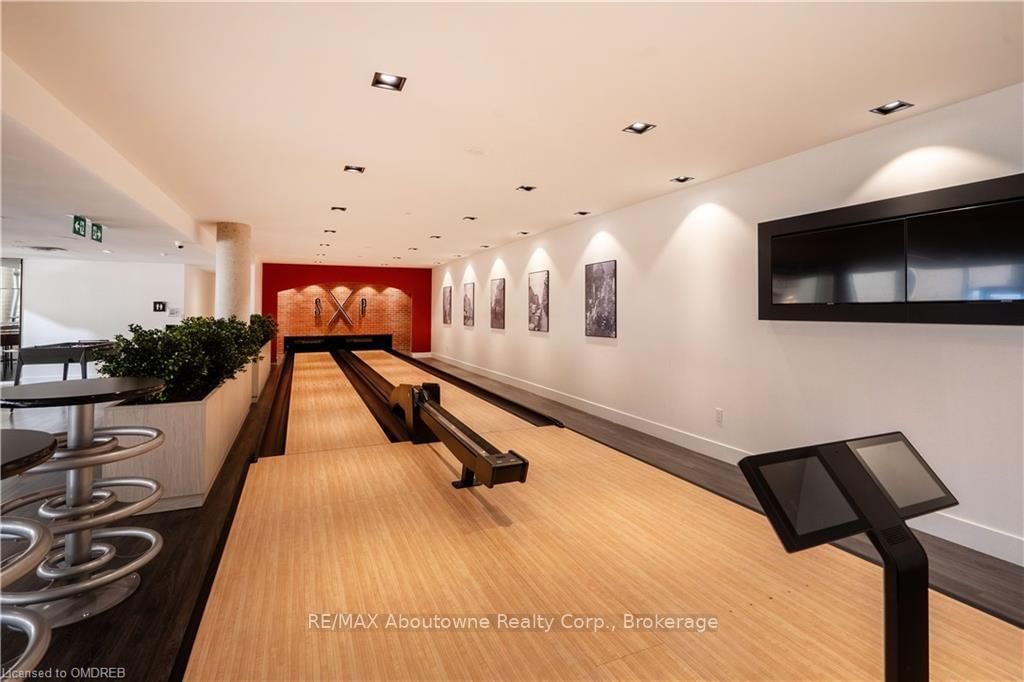 5 WELLINGTON Street S, Unit 1407 - Photo 17