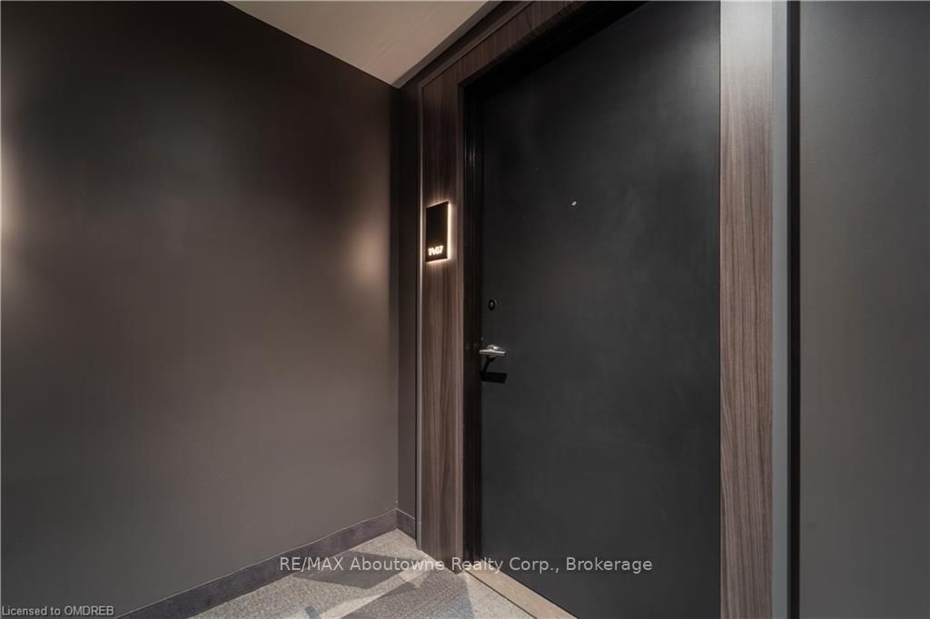 5 WELLINGTON Street S, Unit 1407 - Photo 2