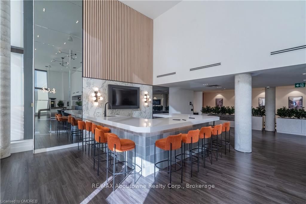 5 WELLINGTON Street S, Unit 1407 - Photo 21