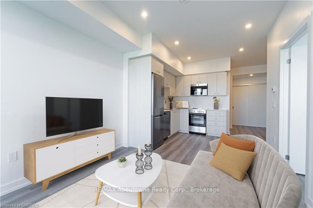 5 WELLINGTON Street S, Unit 1407 - Photo 4