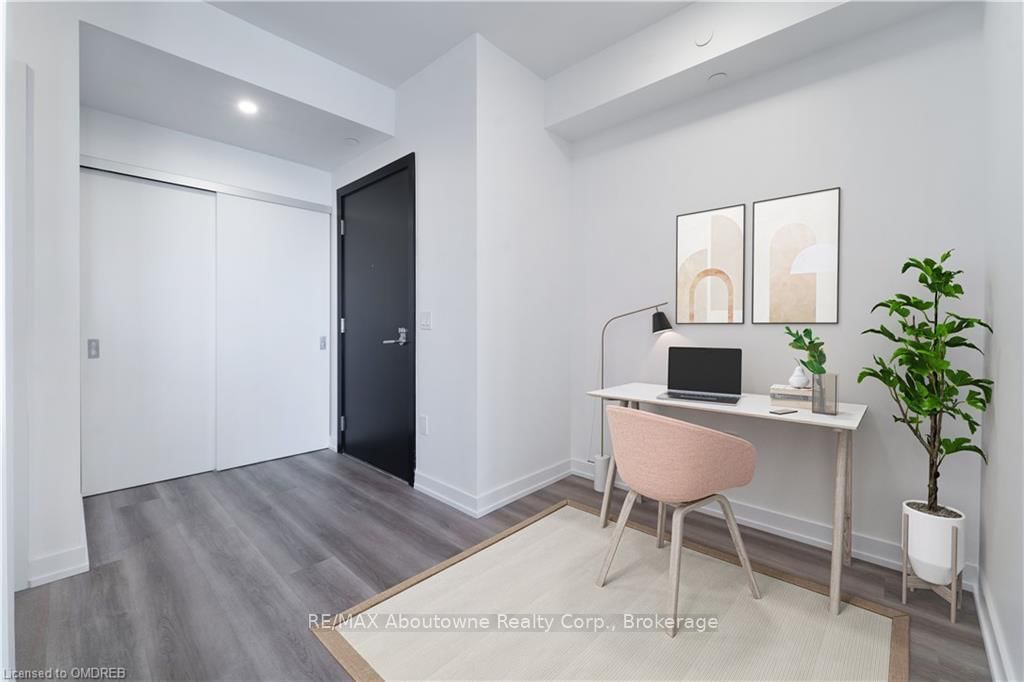 5 WELLINGTON Street S, Unit 1407 - Photo 8