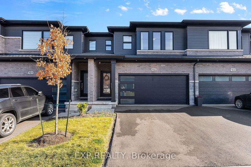 home for lease on 102-4552 Portage Road