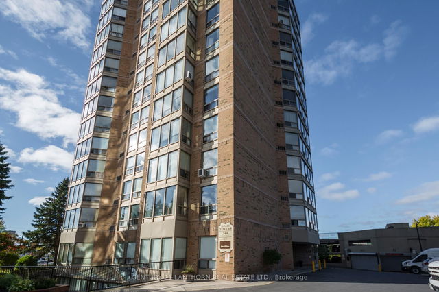 1102 - 344 Front Street